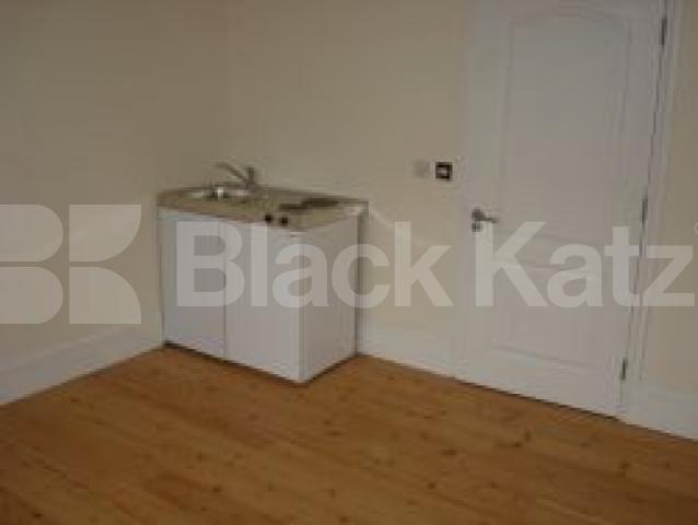 			New Instruciton, Studio Apartment, 1 bath, 1 reception Studio			 Murray Street, CAMDEN NW1